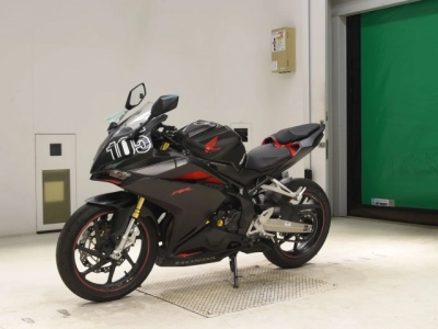 Honda CBR250RR-2