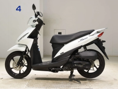 Suzuki ADDRESS110-2
