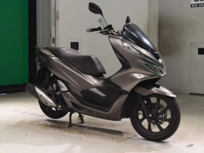 Honda PCX125-3