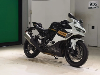 Kawasaki ZX-4R SE