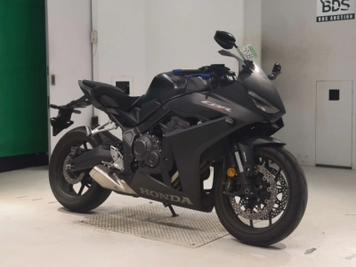Honda CBR650R-2