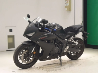 Honda CBR650R-2