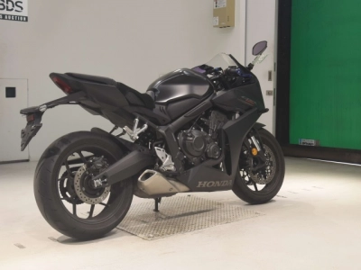 Honda CBR650R-2