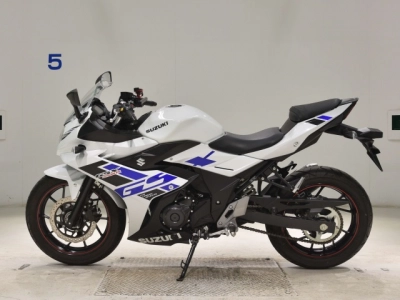 Suzuki GSX250R