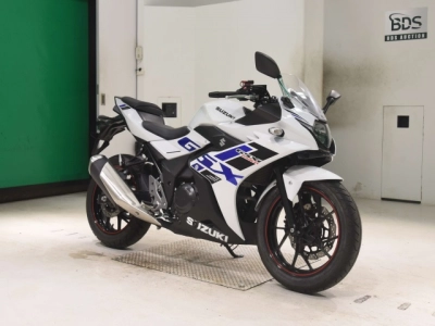 Suzuki GSX250R