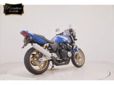 Honda CB400SFV-3