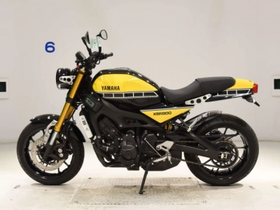 Yamaha XSR900