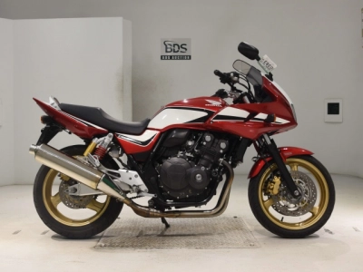 Honda CB400SFV-4 BOLDORABS