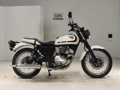 Kawasaki W230