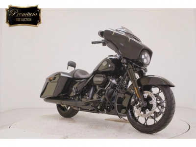 Harley-Davidson  HARLEY FLHXS1870