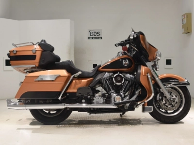 Harley-Davidson HARLEY FLHTCU1580