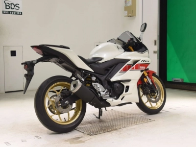 Yamaha YZF-R25A