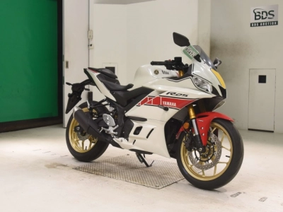 Yamaha YZF-R25A