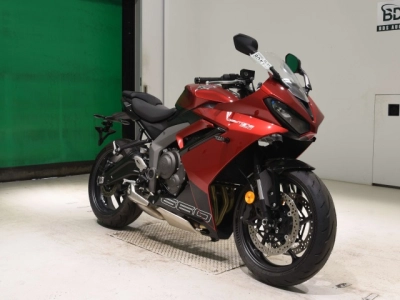 Triumph  TRIUMPH  DAYTONA 660