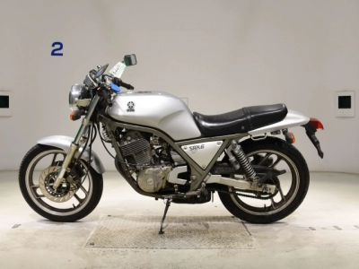 Yamaha SRX600-1