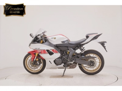 Yamaha YZF-R7-2