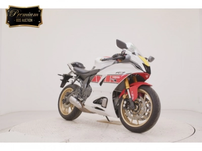 Yamaha YZF-R7-2