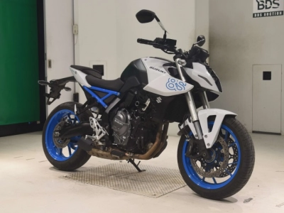 Suzuki GSX-8S