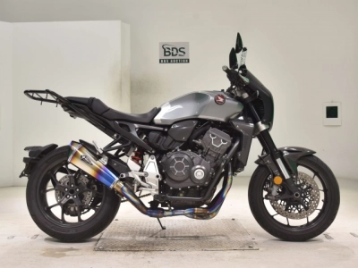 Honda CB1000R-2