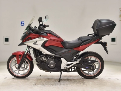 Honda NC750XD-2