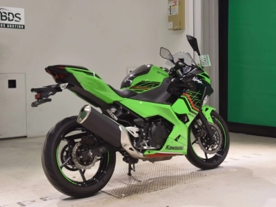 Kawasaki NINJA400-2