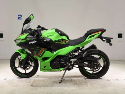 Kawasaki NINJA400-2
