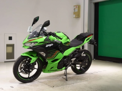 Kawasaki NINJA400-2