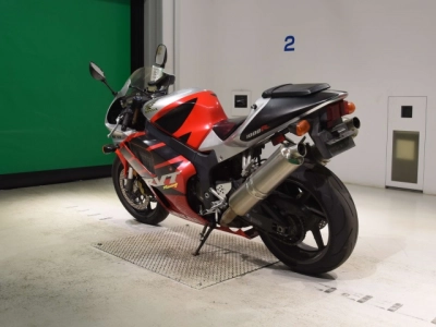 Honda RVT1000R