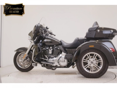 Harley-Davidson  HARLEY FLHTCUTG1870