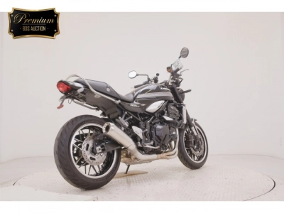 Kawasaki Z900RS