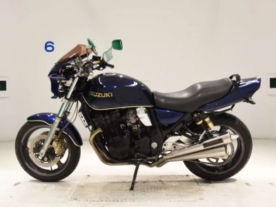 Suzuki INAZUMA 400