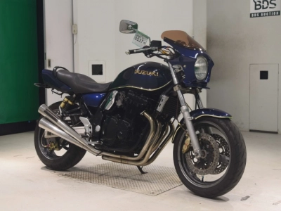 Suzuki INAZUMA 400