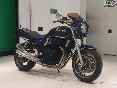 Suzuki INAZUMA 400