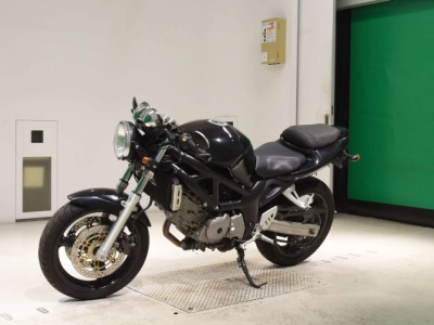 Suzuki SV400