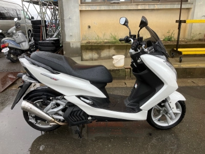 Yamaha MAJESTYS