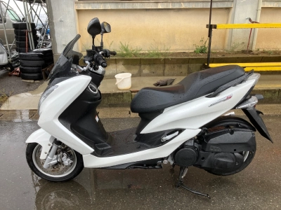 Yamaha MAJESTYS