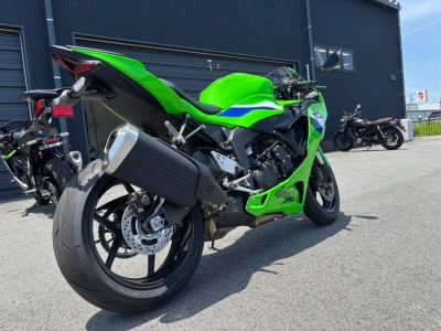 Kawasaki NINJA ZX-6R