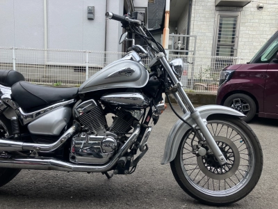 Suzuki INTRUDER 250