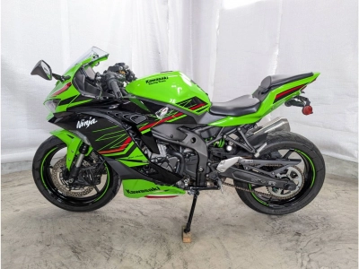 Kawasaki NINJA ZX-4RR