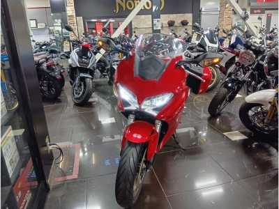 Honda VFR800F