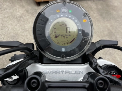OTHER  HUSQUARNA VITPILEN401