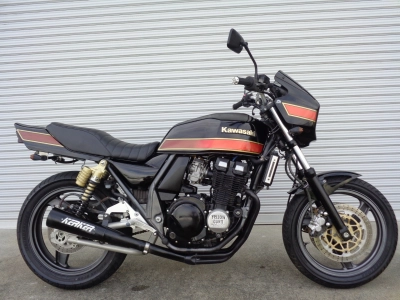 Kawasaki ZRX400