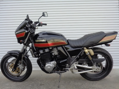 Kawasaki ZRX400