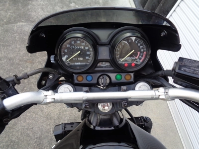 Kawasaki ZRX400