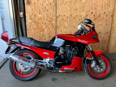 Kawasaki GPZ900R