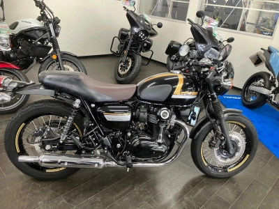 Kawasaki W800 CAFE