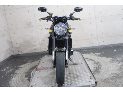 Kawasaki Z900RS