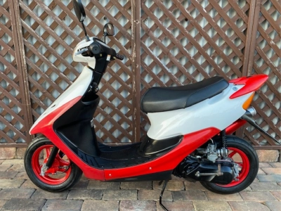 Honda LIVEDIO J