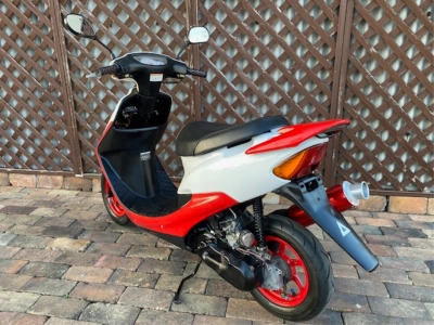 Honda LIVEDIO J