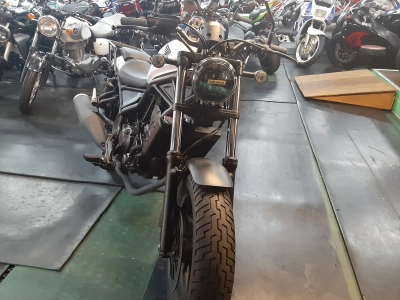 Honda REBEL